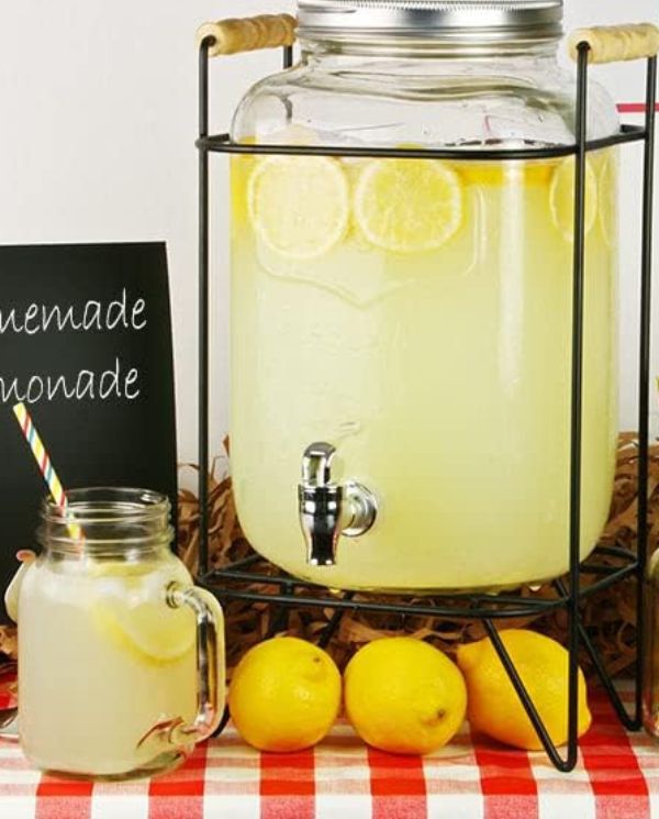 Mason jar drinks dispenser, great for a vintage themed party.